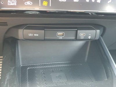 2023 Kia Niro Plug-In Hybrid SX