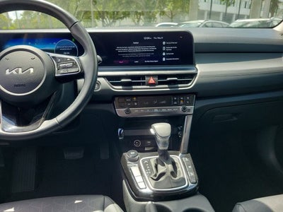 2025 Kia Seltos EX AWD