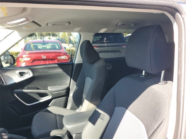 2023 Kia Soul LX w/ Technology Package
