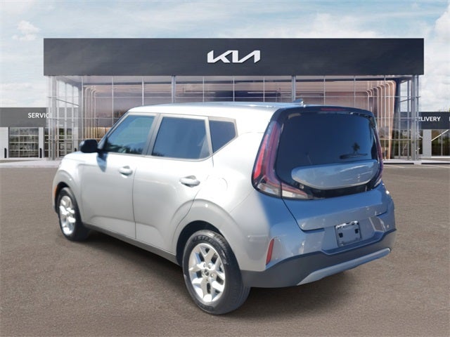 2023 Kia Soul LX w/ Technology Package