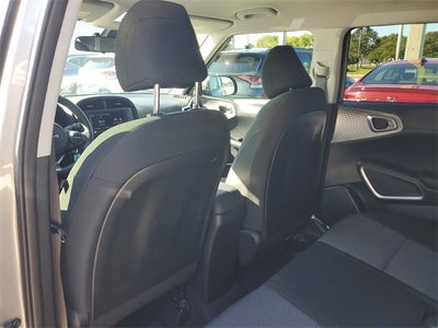 2023 Kia Soul LX w/ Technology Package