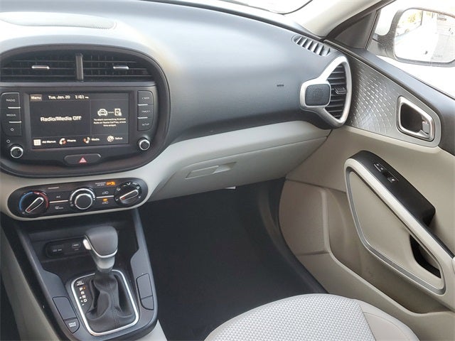 2023 Kia Soul LX w/ Technology Package