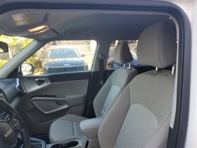 2023 Kia Soul LX w/ Technology Package