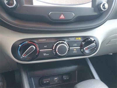 2023 Kia Soul LX w/ Technology Package