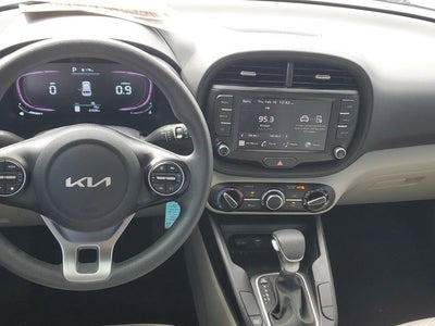 2023 Kia Soul LX