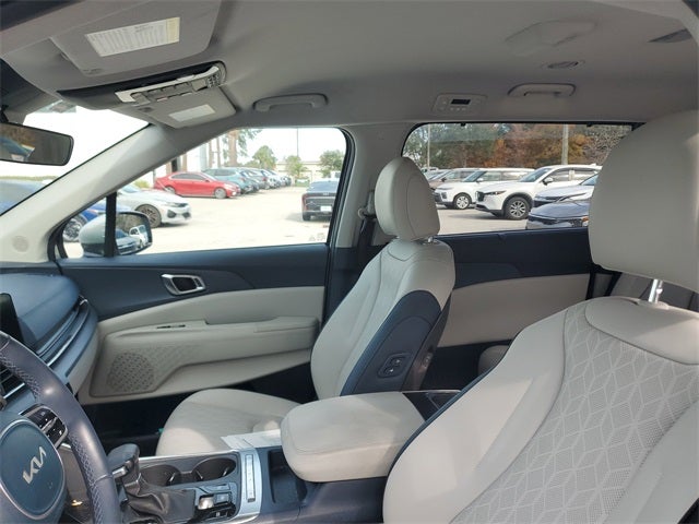 2025 Kia Carnival EX