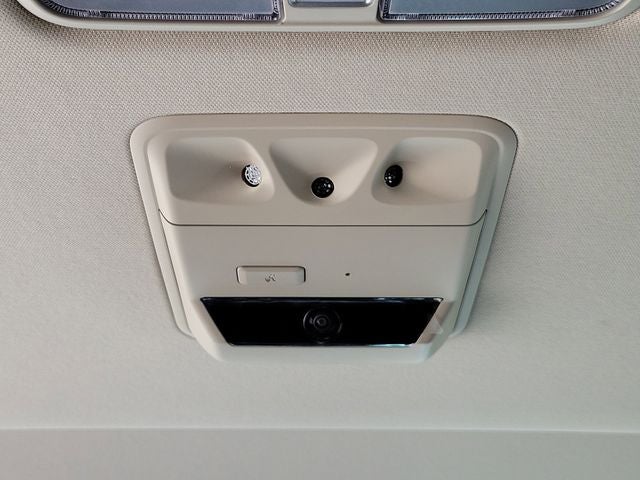 2023 Kia Carnival SX Prestige w/ Rear Seat Entertainment Package