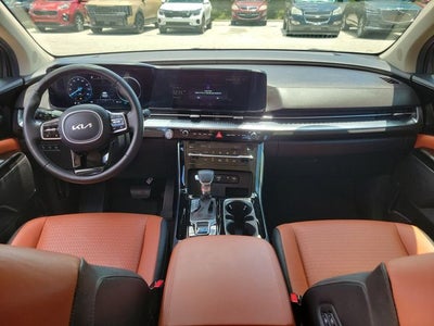 2023 Kia Carnival SX Prestige w/ Rear Seat Entertainment Package