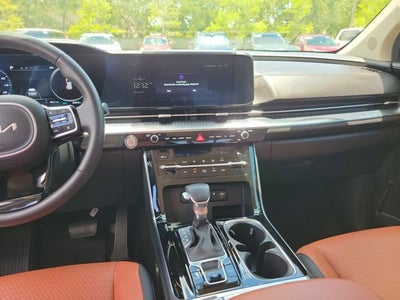 2023 Kia Carnival SX Prestige w/ Rear Seat Entertainment Package