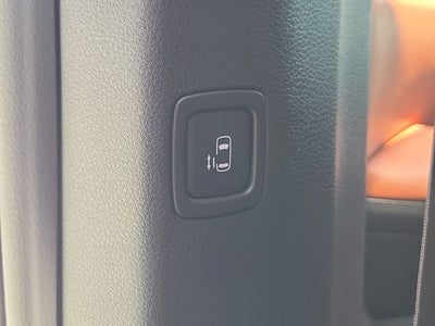2023 Kia Carnival SX Prestige w/ Rear Seat Entertainment Package