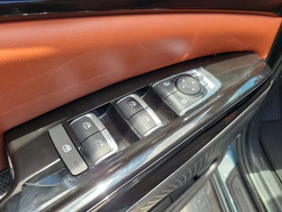 2023 Kia Carnival SX Prestige w/ Rear Seat Entertainment Package