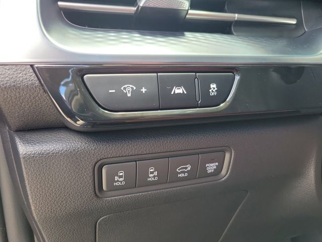 2023 Kia Carnival SX Prestige w/ Rear Seat Entertainment Package