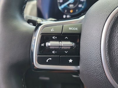 2023 Kia Carnival SX Prestige w/ Rear Seat Entertainment Package