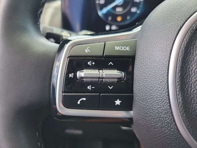 2023 Kia Carnival SX Prestige w/ Rear Seat Entertainment Package