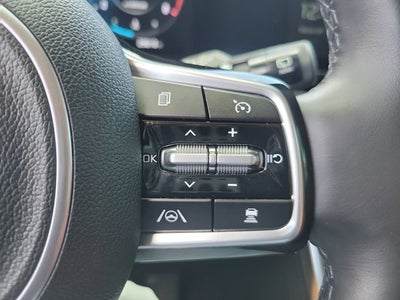 2023 Kia Carnival SX Prestige w/ Rear Seat Entertainment Package