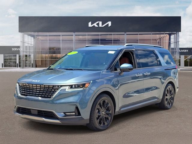 2023 Kia Carnival SX Prestige w/ Rear Seat Entertainment Package