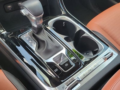 2023 Kia Carnival SX Prestige w/ Rear Seat Entertainment Package