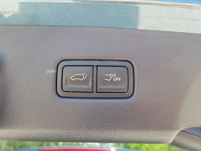 2023 Kia Carnival SX Prestige w/ Rear Seat Entertainment Package
