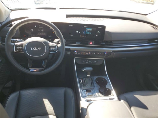 2025 Kia Carnival SX Prestige w/ Rear Seat Entertainment Package