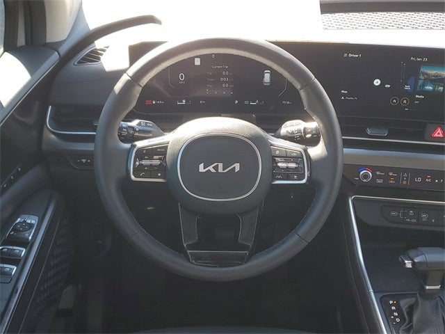 2025 Kia Carnival SX Prestige w/ Rear Seat Entertainment Package