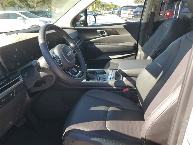 2025 Kia Carnival SX Prestige w/ Rear Seat Entertainment Package