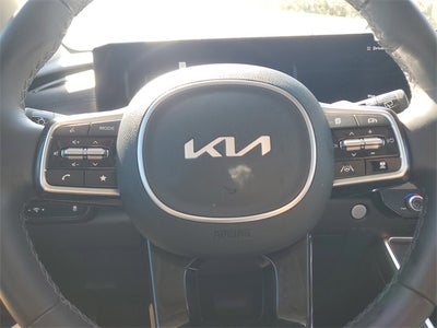 2025 Kia Carnival SX Prestige w/ Rear Seat Entertainment Package