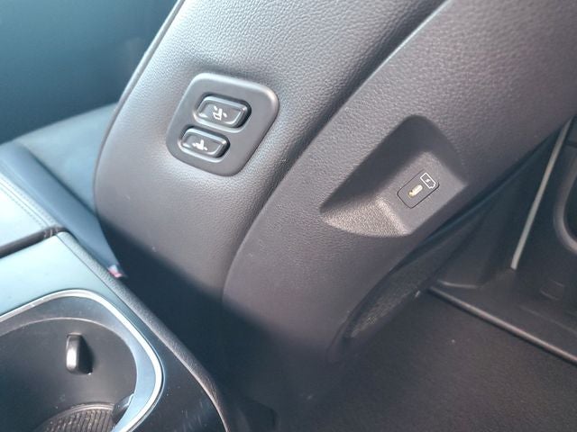 2025 Kia Carnival SX Prestige w/ Prestige Seat Package