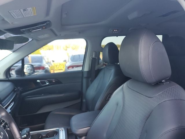 2025 Kia Carnival SX Prestige w/ Prestige Seat Package