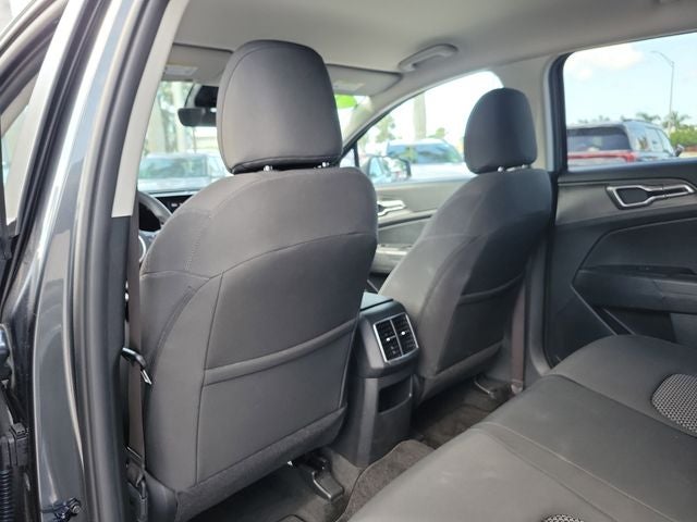 2023 Kia Sportage Hybrid LX AWD