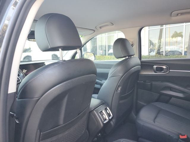 2023 Kia Sorento Hybrid EX AWD